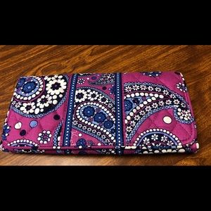 Vera Bradley Gallery Wallet NWT